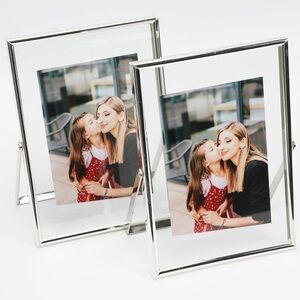 Set of 2 Clear picture frames 5 x 7